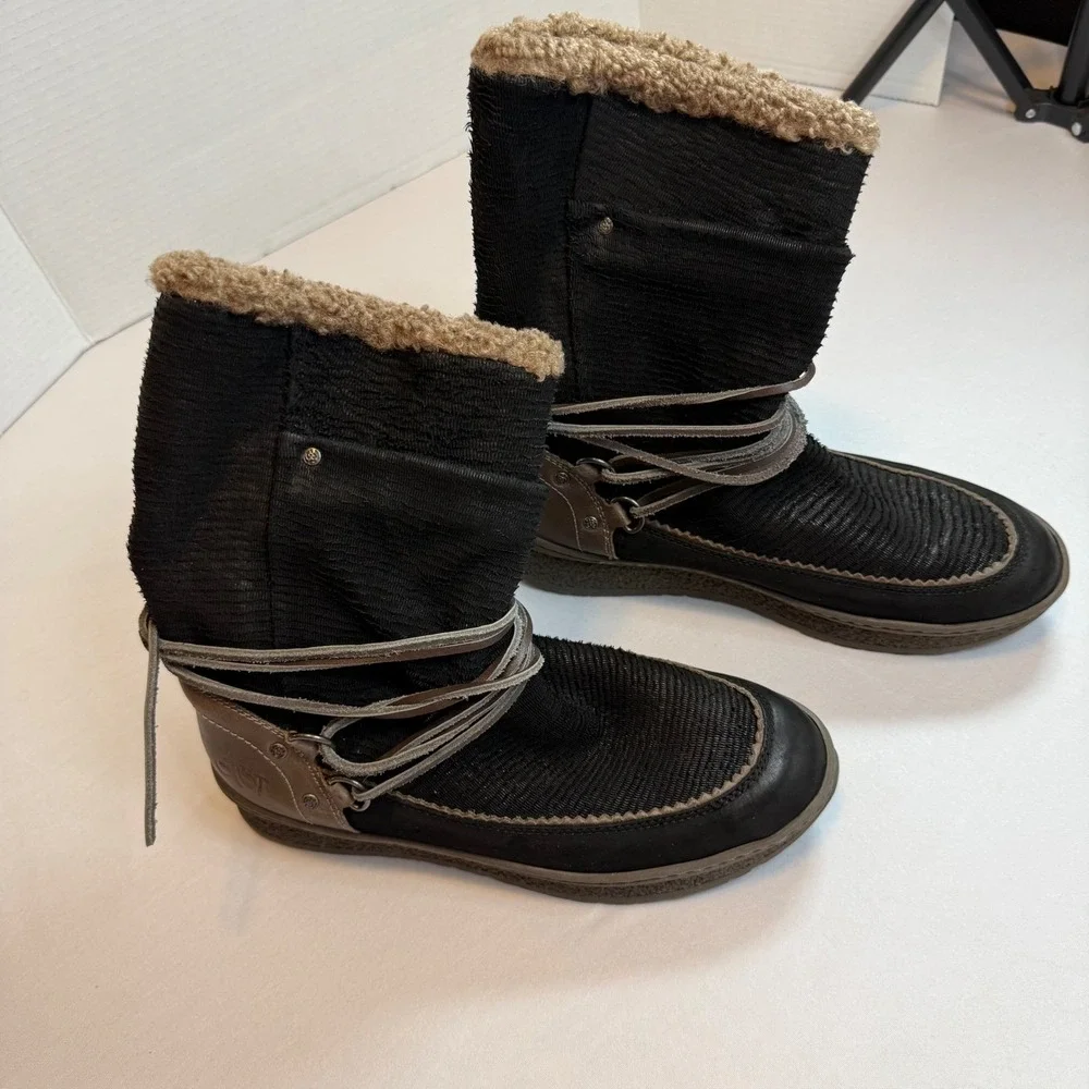 OTBT black brown